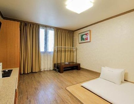 Yangji Park Hotel Changwon Zewnętrze zdjęcie